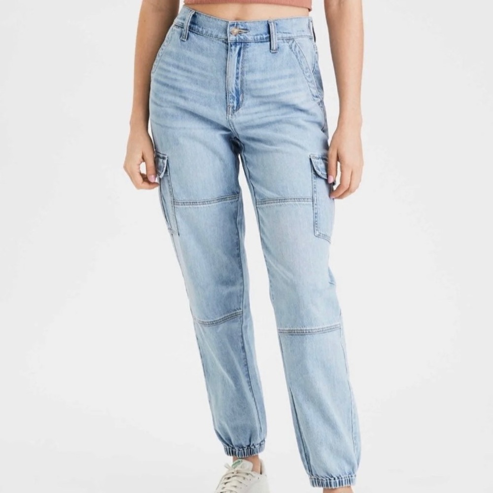 American Eagle High Waisted Jeans